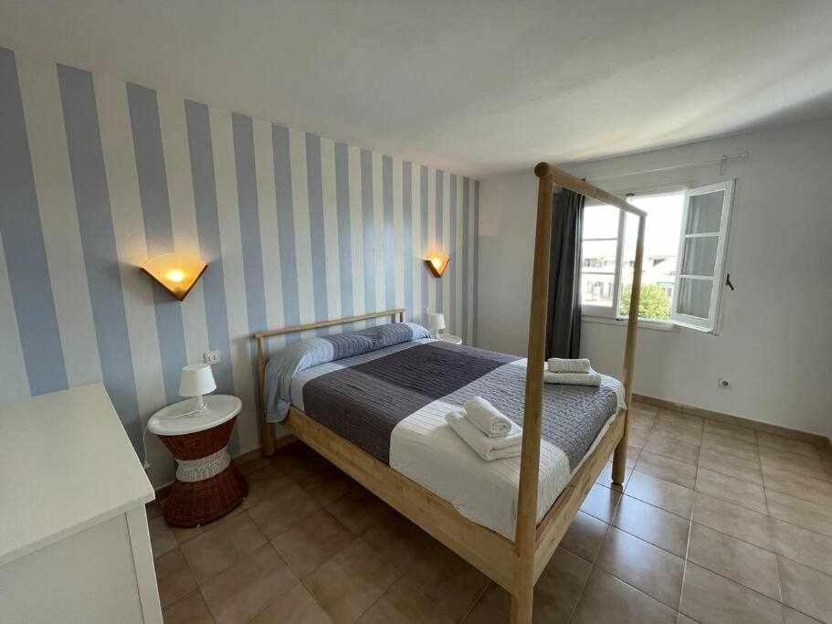 Mitjana Apartamento Con Piscina Ciutadella  Exteriör bild