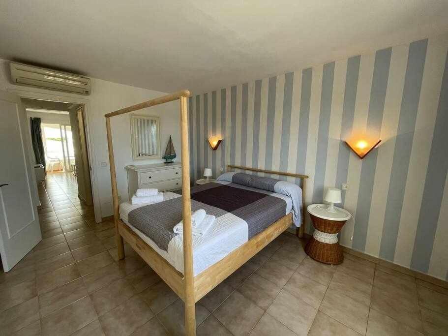Mitjana Apartamento Con Piscina Ciutadella  Exteriör bild